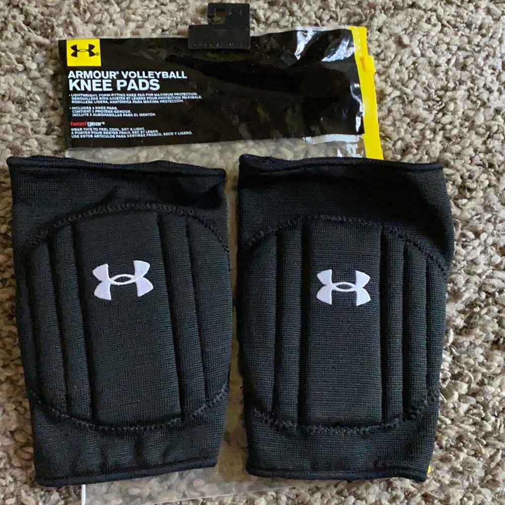 Under Armour Knee Pads Black S/M Volleyball New